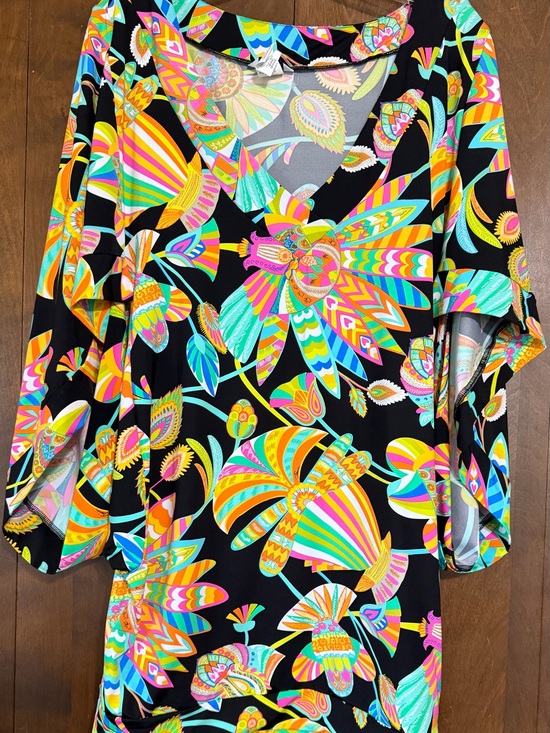 Trina Turk Dresses & Skirts - Trina Turk Black Tunic with Neon Tropical Floral Print